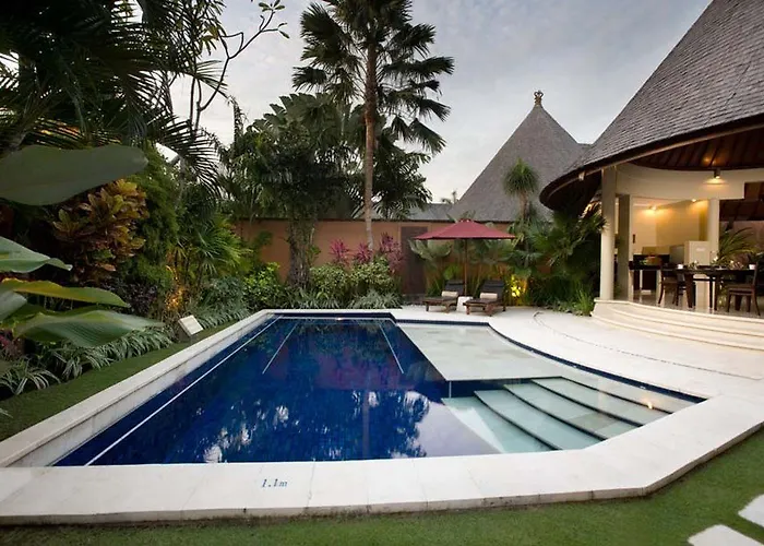 Hotel The Kunja 5*